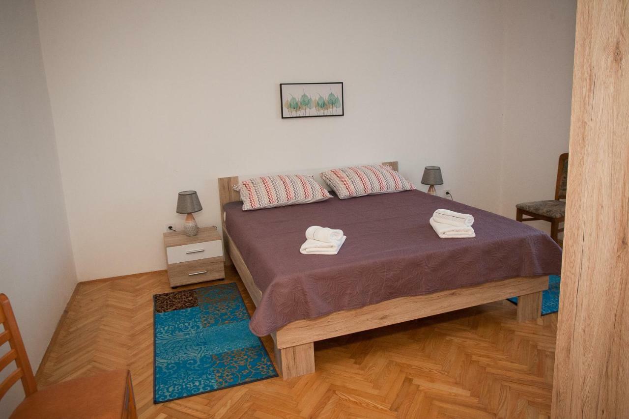 Apartman Ana Radovin Luaran gambar