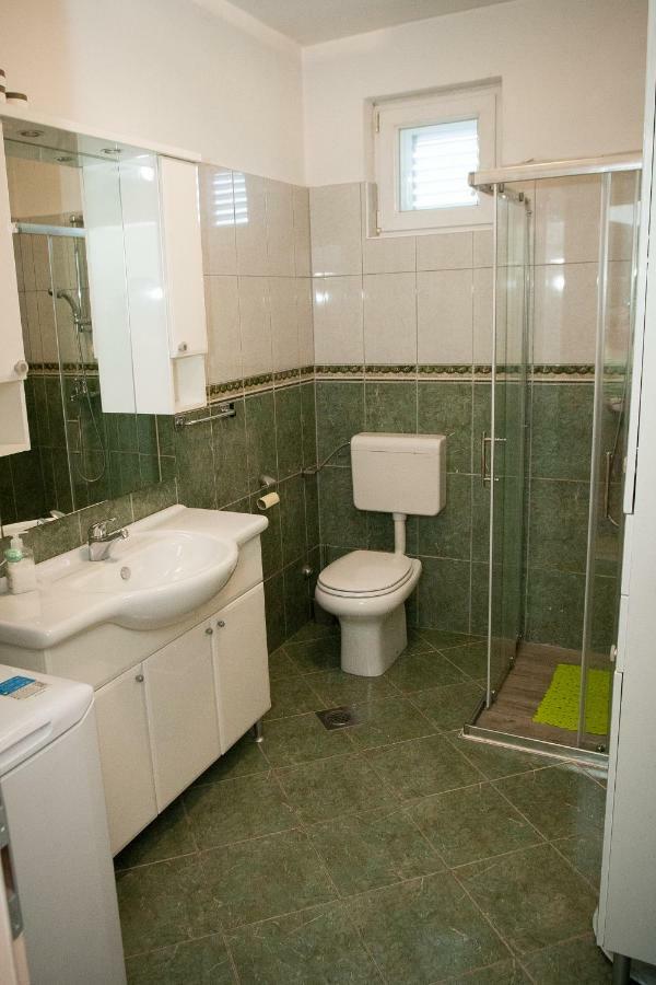 Apartman Ana Radovin Luaran gambar