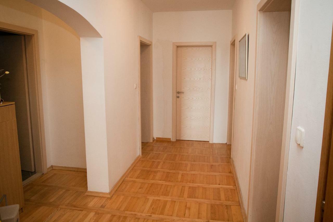 Apartman Ana Radovin Luaran gambar