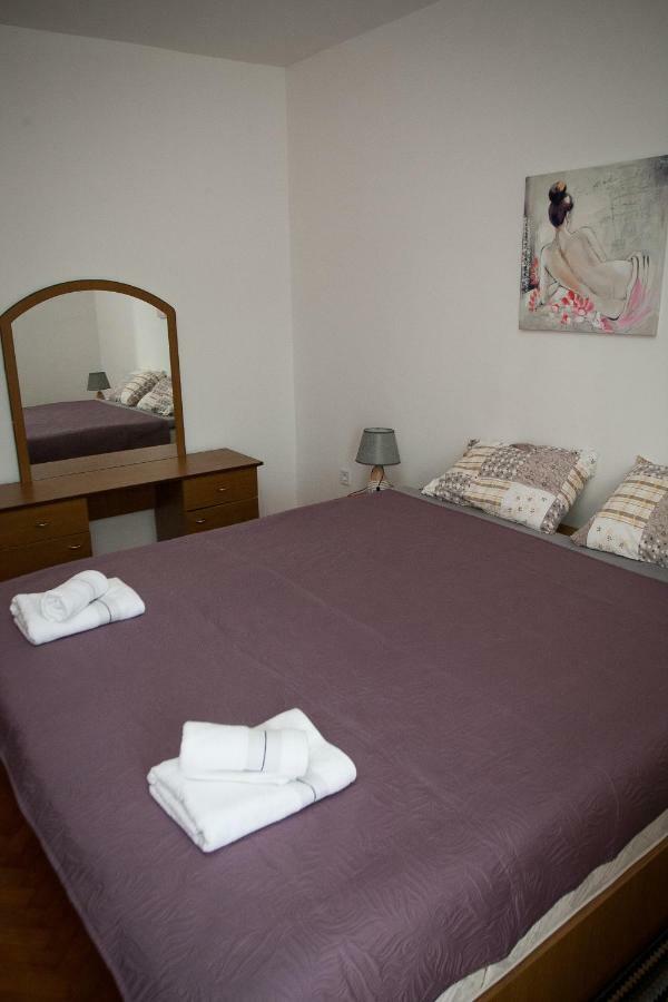 Apartman Ana Radovin Luaran gambar