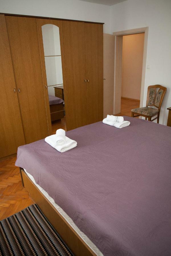 Apartman Ana Radovin Luaran gambar