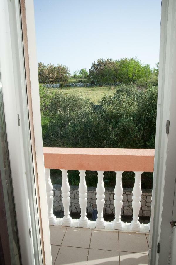 Apartman Ana Radovin Luaran gambar
