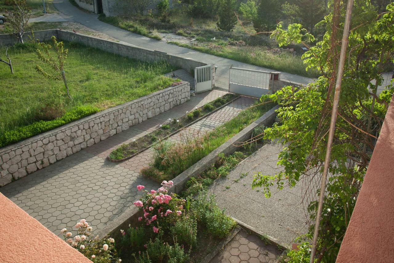 Apartman Ana Radovin Luaran gambar